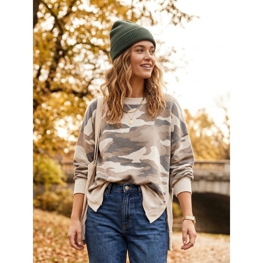 Aerie Camo Crewneck Sweatshirt Neutral Tan Brown Camouflage Pullover M